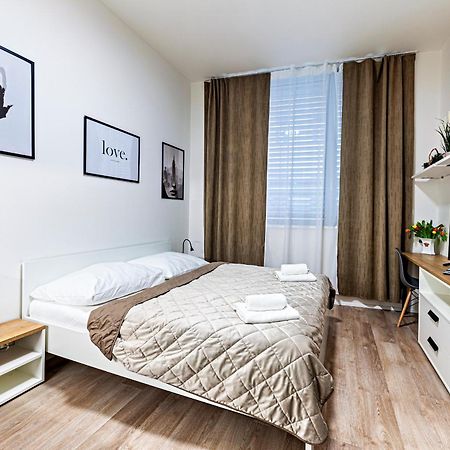 Kora Apartments Andel プラハ エクステリア 写真