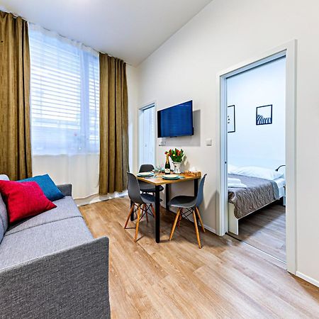 Kora Apartments Andel プラハ エクステリア 写真