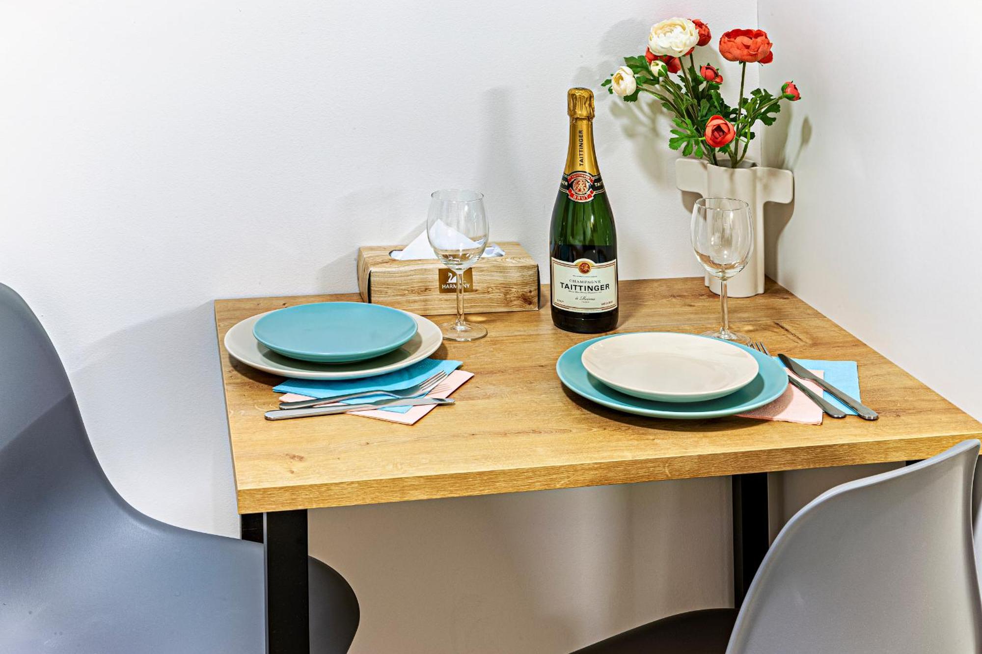Kora Apartments Andel プラハ エクステリア 写真